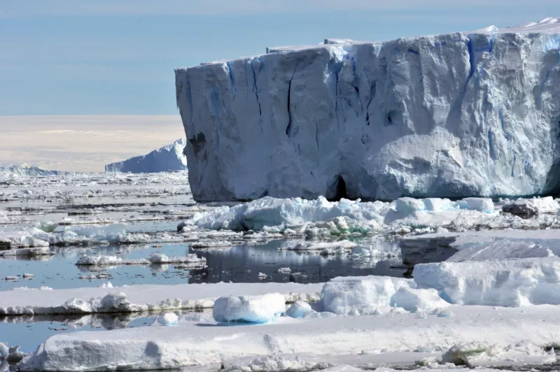 Iceberg en mer Dumont d'Urville